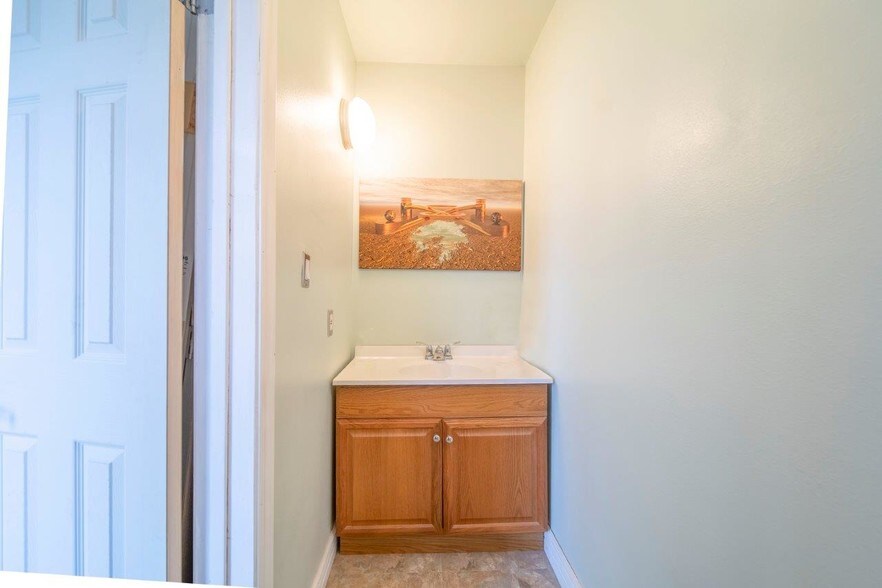 More Photos Of 21312 E Arrow Hwy, Covina Storefront Retail Residential For Sale