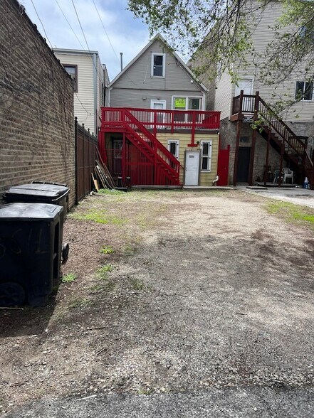 More Photos Of 3614 W Irving Park Rd, Chicago Storefront Retail Residential For Lease