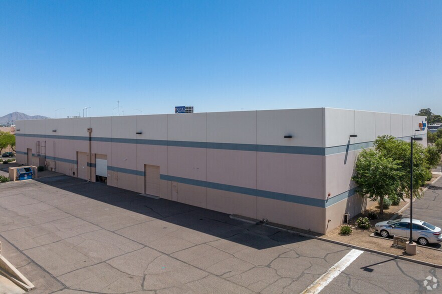 More Photos Of 3908 E Broadway Rd, Phoenix Manufacturing For Lease