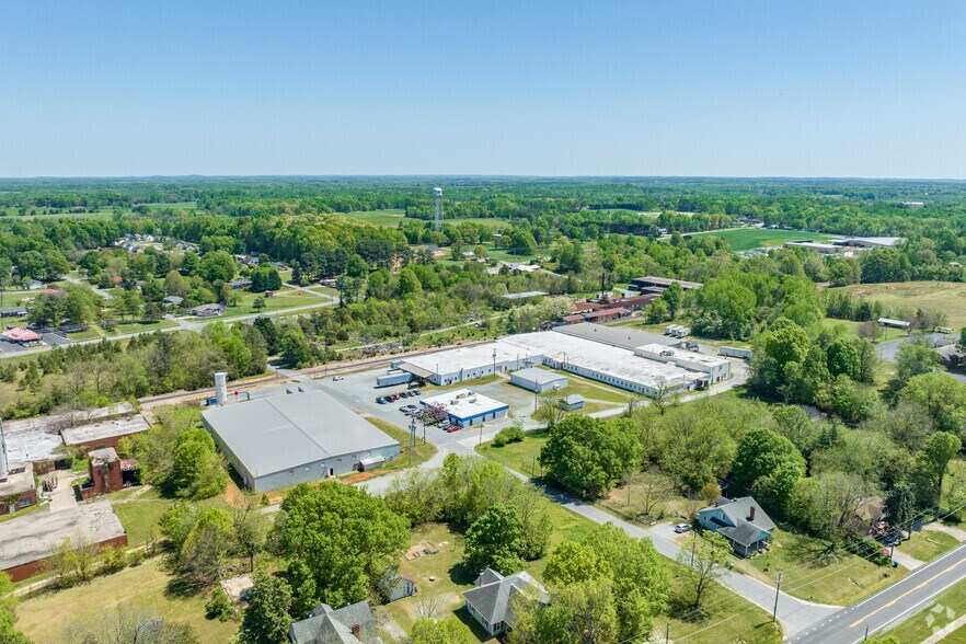 More Photos Of 206 E Frazier Ave, Liberty Manufacturing For Lease
