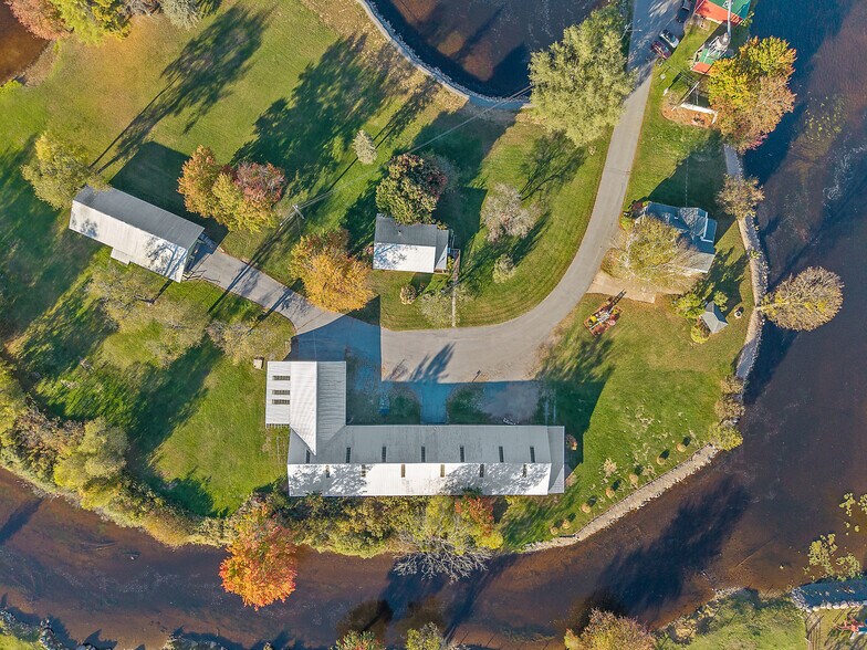 More Photos Of 9762 S Bridge St, Croghan Lumberyard For Sale
