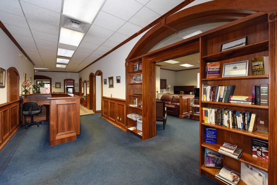 More Photos Of 5266 Seneca St, West Seneca Office For Lease