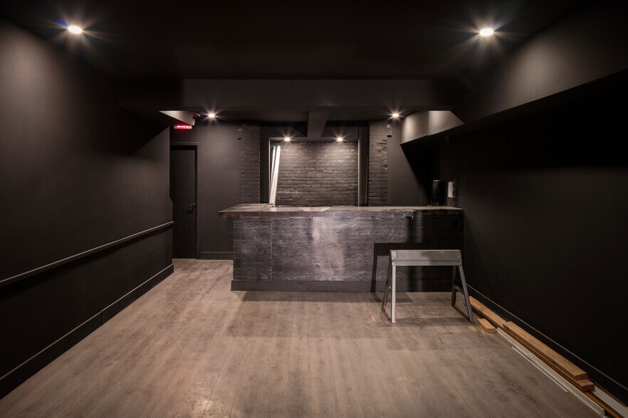 More Photos Of 762-764 5th Ave, San Diego Storefront Retail Residential For Sale