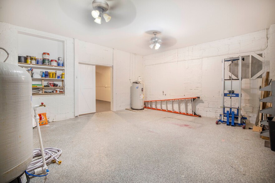 More Photos Of 511-513 Dr Martin Luther King Jr St N, Saint Petersburg Storefront Retail Office For Lease