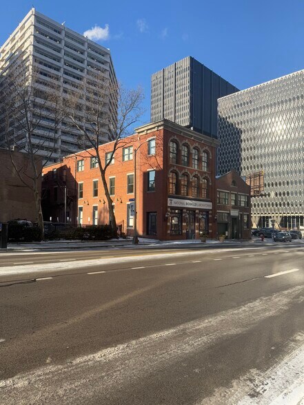 More Photos Of 120 Boulevard of the Allies, Pittsburgh Medical For Lease