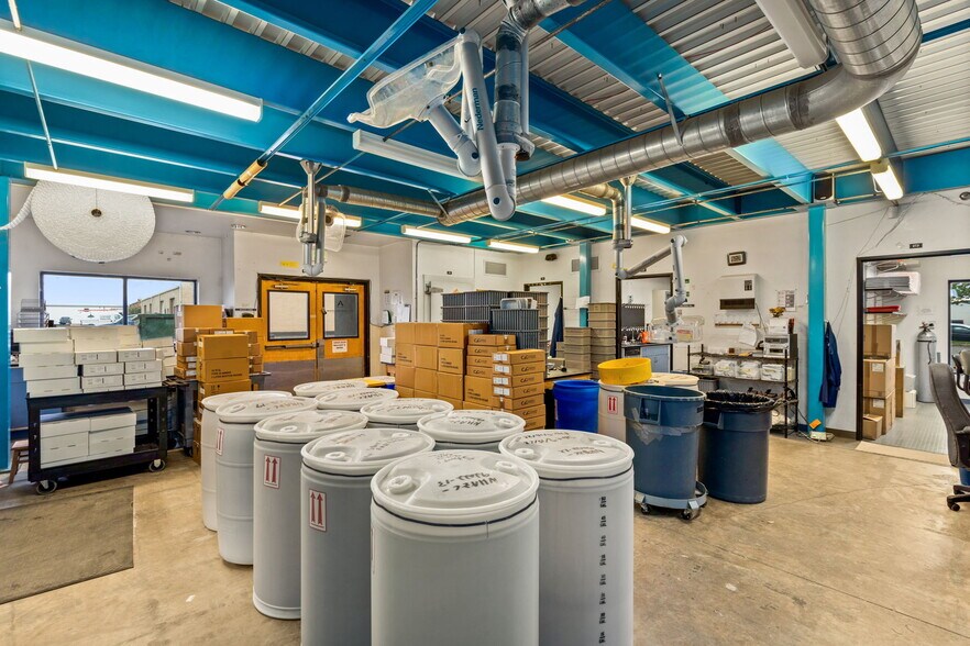 More Photos Of 225 Commerce Dr, Fort Collins Warehouse For Sale