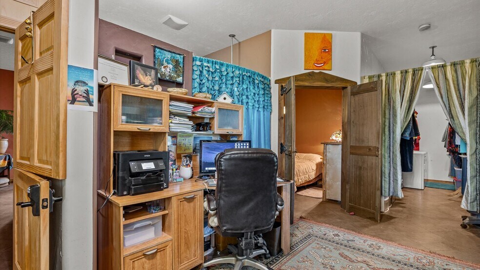 More Photos Of 41990 Cottonwood Creek Rd, Crawford Apartments For Sale