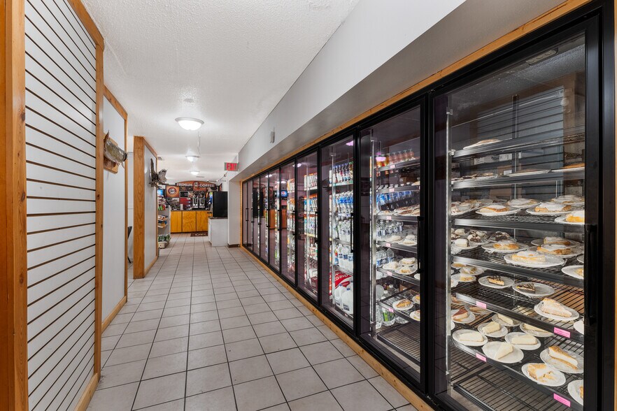 More Photos Of 19389 Frontage Rd, Detroit Lakes Hotel For Sale