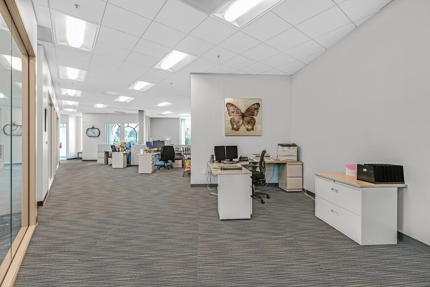 More Photos Of 41111 Mission Blvd, Fremont Office For Lease