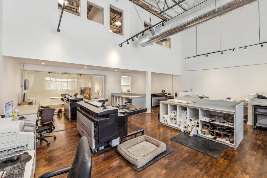 More Photos Of 4314 Redwood Hwy, San Rafael Office For Sale