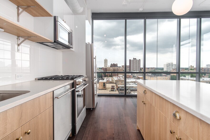 More Photos Of 5050 N Broadway St, Chicago Apartments For Lease