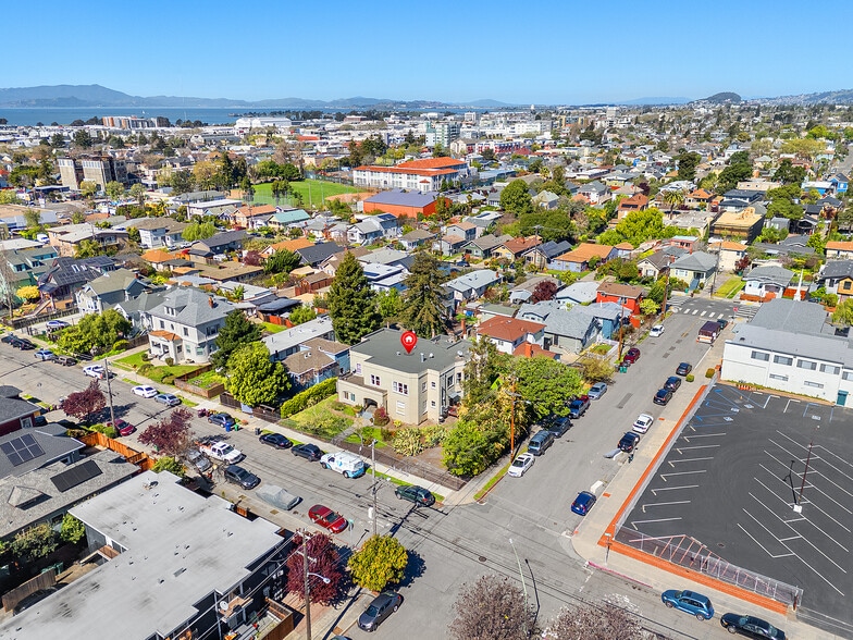 More Photos Of 1036 60th St, Emeryville Apartments For Sale