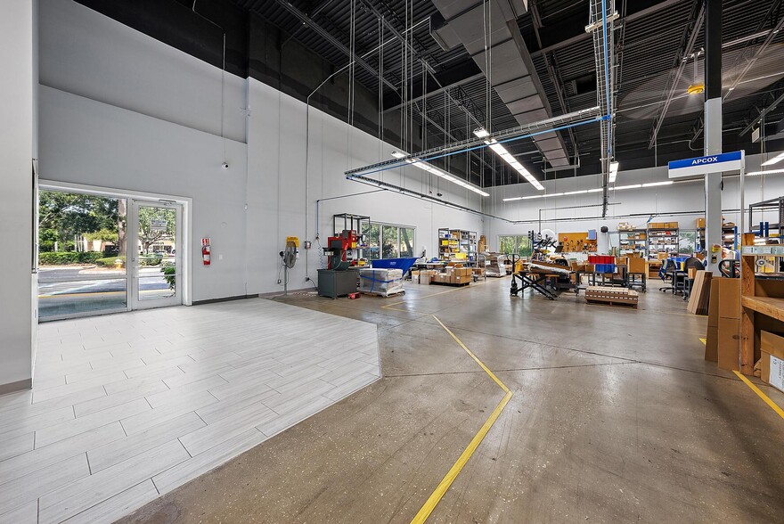More Photos Of 3126 Jupiter Park Dr, Jupiter Warehouse For Lease