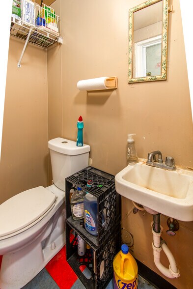 More Photos Of 2535 Highland Rd, Highland Restaurant For Sale
