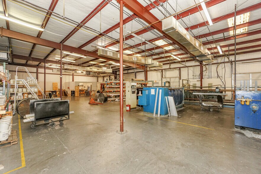 More Photos Of 10620 Bailey Rd, Cornelius Flex For Sale