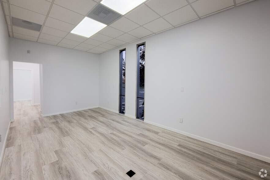 More Photos Of 5223 N El Dorado St, Stockton Office For Lease