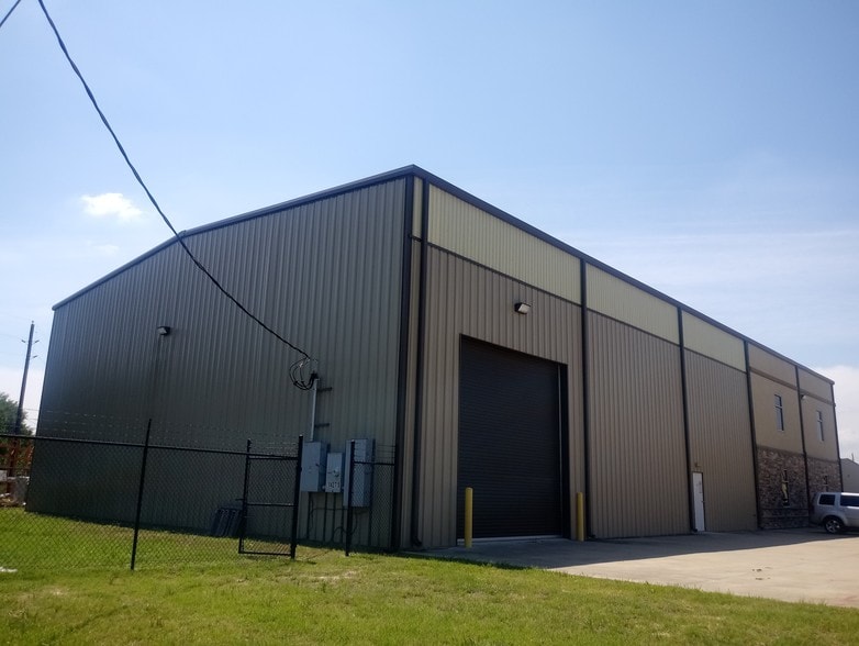 More Photos Of 1427 Vanderwilt Ln, Katy Warehouse For Lease