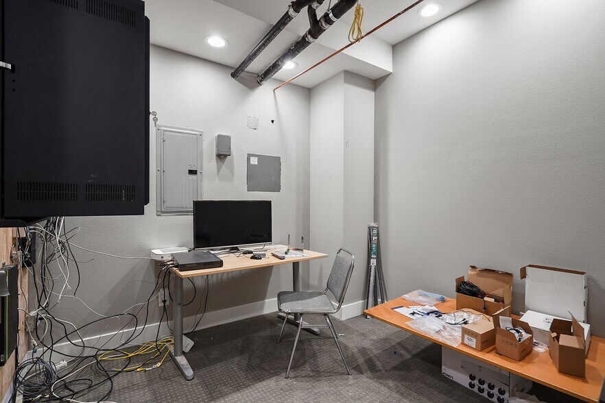 More Photos Of 1221 Oakdale Ave, San Francisco Religious Facility For Sale