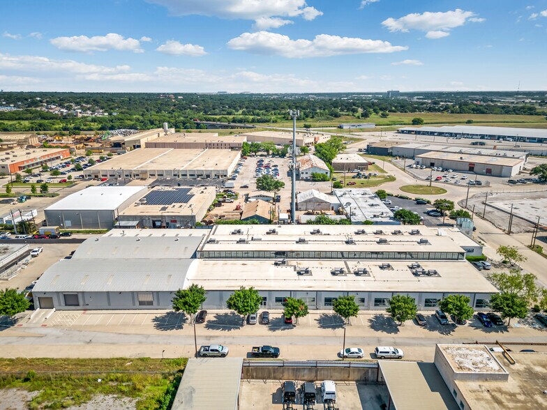 More Photos Of 201 N Rupert St, Fort Worth Office For Lease