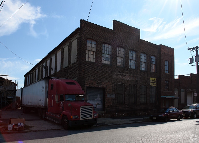 More Photos Of 120 Coit St, Irvington Manufacturing For Lease
