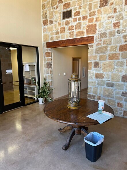 More Photos Of 30745 Us-281 Hwy, Bulverde Medical For Lease