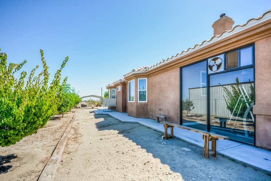More Photos Of 13830 Paramount Rd, Phelan Land For Sale