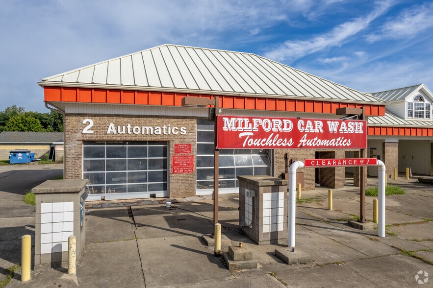 More Photos Of 1049 Main St, Milford Carwash For Sale