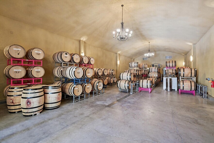 More Photos Of 1096 Hardman Ave, Napa Winery Vineyard For Sale