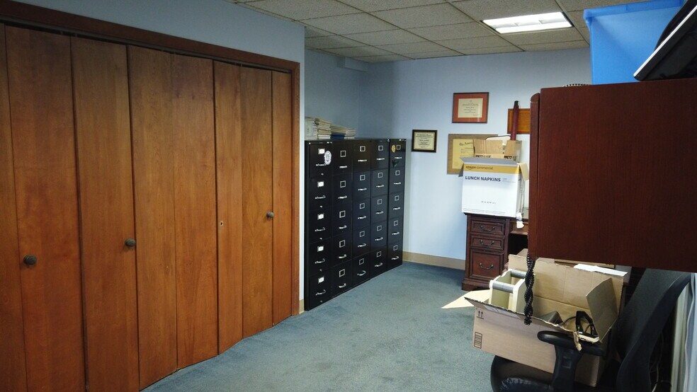 More Photos Of 37 Franklin St, Buffalo Office For Sale