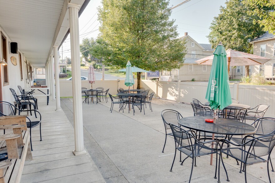 More Photos Of 236 N Main St, Milroy General Retail For Sale