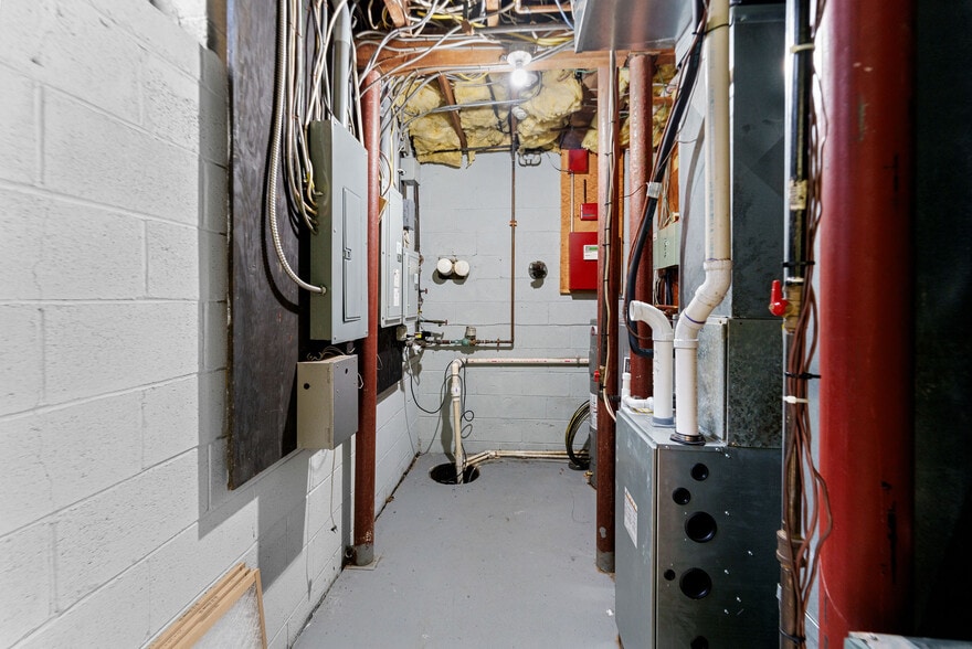 More Photos Of 21-25 Grove Ave, Verona Storefront Retail Office For Sale