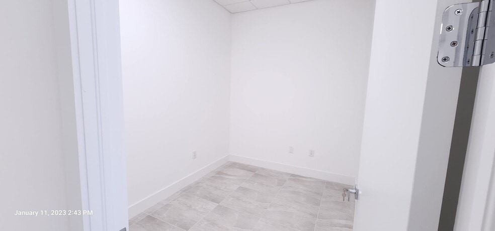 More Photos Of 540 NW University, Port Saint Lucie Office Residential For Sale