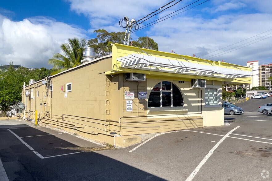 More Photos Of 3036 Waialae Ave, Honolulu Restaurant For Sale