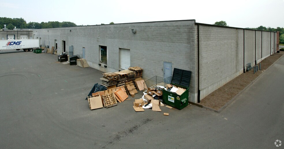 More Photos Of 101 W Dudley Town Rd, Bloomfield Light Distribution For Lease