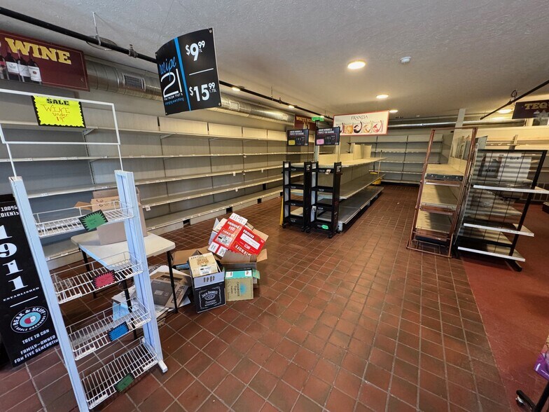 More Photos Of 5435 W Ridge Rd, Spencerport Freestanding For Lease