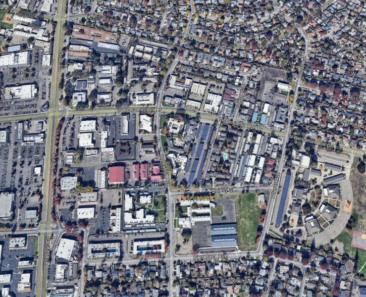 More Photos Of 415 W Benjamin Holt Dr, Stockton Office For Lease