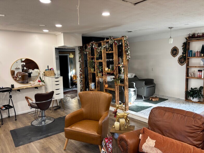 More Photos Of 101 Ryan Dr, Rising Sun Office For Lease