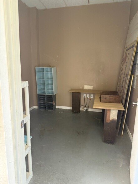 More Photos Of 1071 Robert Blvd, Slidell General Retail For Lease