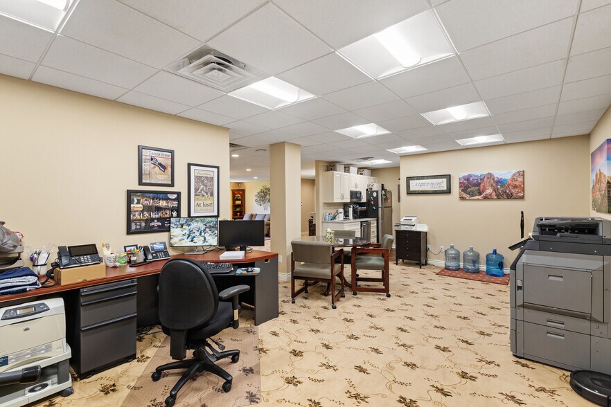 More Photos Of 440 W Centre Ave, Portage Office For Sale