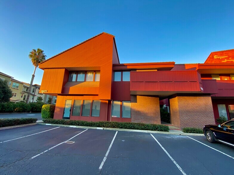 More Photos Of 39271 Mission Blvd, Fremont Medical For Lease