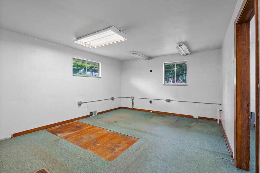 More Photos Of 9270 Old Perry Hwy, Pittsburgh Loft Creative Space For Sale