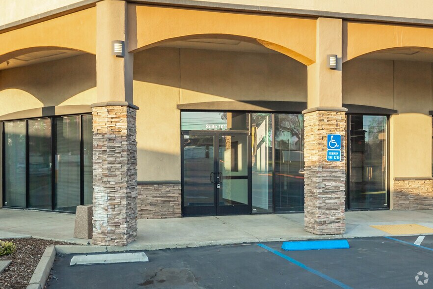 More Photos Of 8363-8383 Folsom Blvd, Sacramento Unknown For Lease