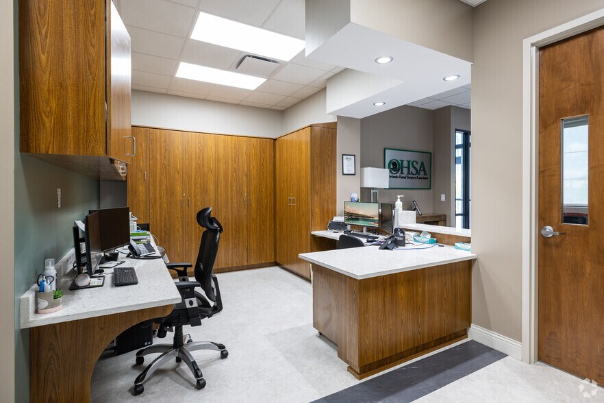 More Photos Of 12249 Stoneybrook Pky, Winter Garden Medical For Sale