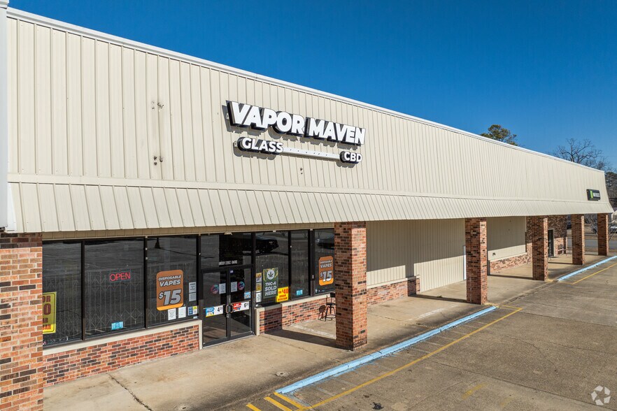 More Photos Of 1308 Main St, Crossett Unknown For Lease