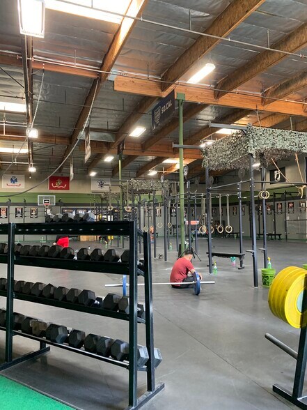 More Photos Of 1950 5th St, Norco Warehouse For Lease