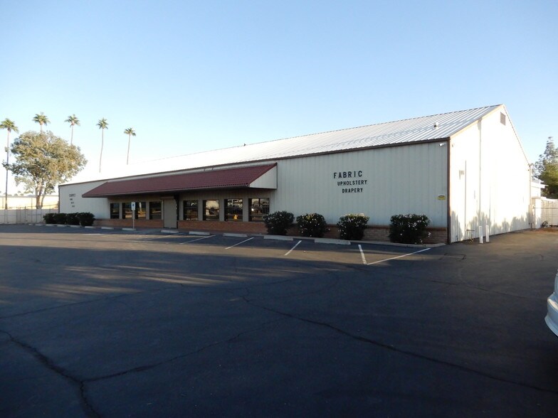 Primary Photo Of 2233 E Main St, Mesa Freestanding For Lease