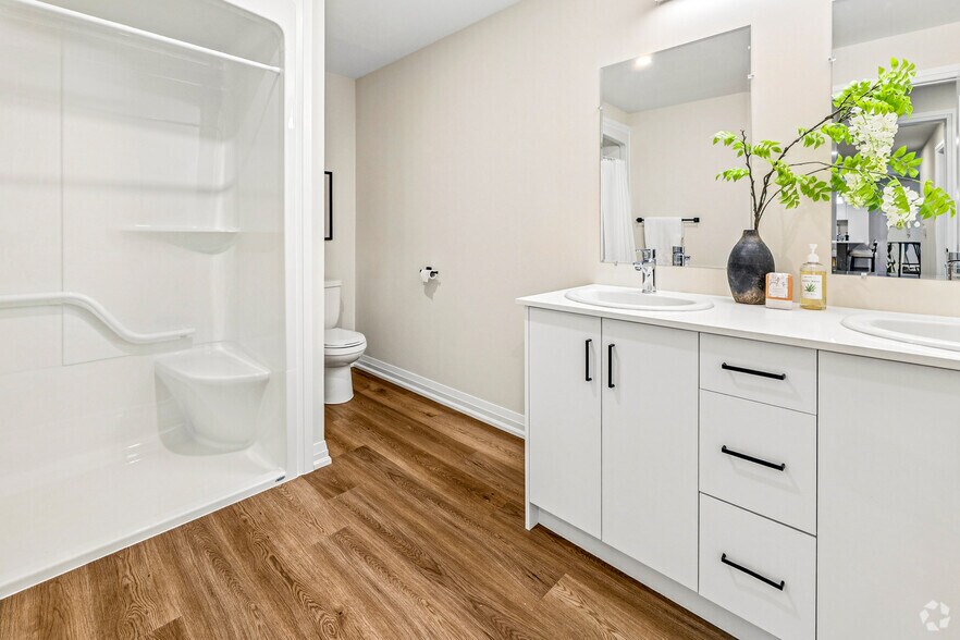 More Photos Of 600 Sunningdale Rd E, London Apartments For Sale