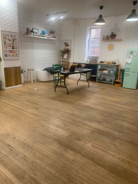 More Photos Of 254 E 3rd St, New York Apartments For Lease