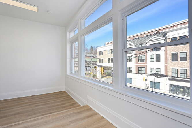 More Photos Of 4 Franklin Ave, Ridgewood Storefront Retail Office For Lease