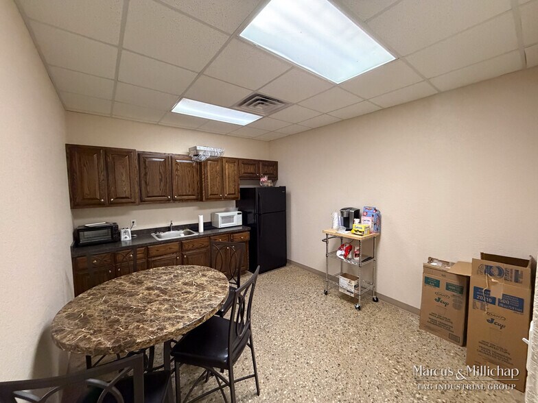 More Photos Of 8908 W County Rd 130, Midland Warehouse For Sale